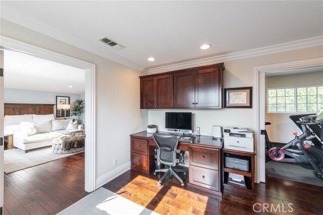 Building Photo - 5433 Castle Knoll Rd