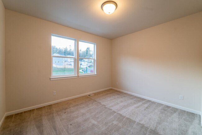 Building Photo - 4 Bed/3.5 Bath in Gig Harbor WA