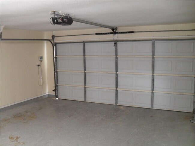 Building Photo - 4804 Greystone Dr