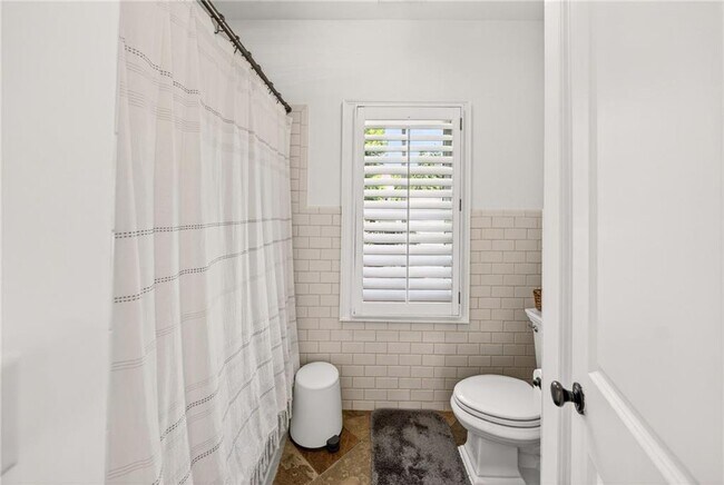Building Photo - 3669 Cochise Dr SE