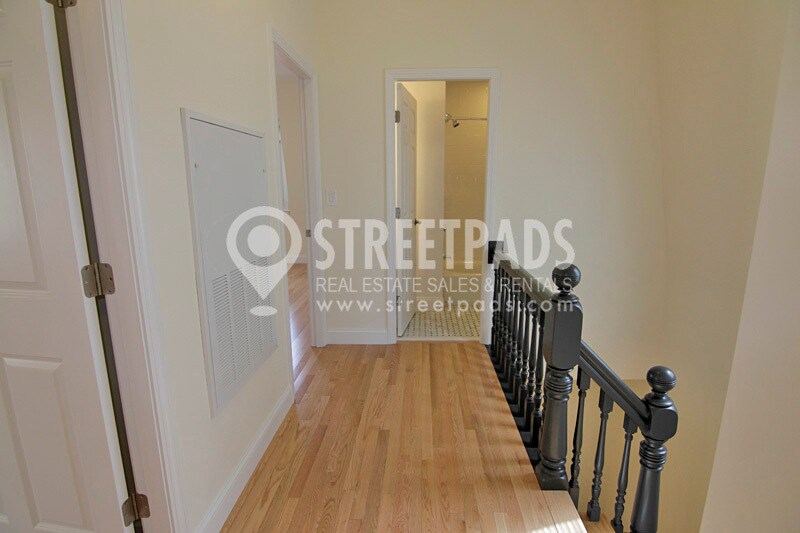 Building Photo - 15 Langdon St