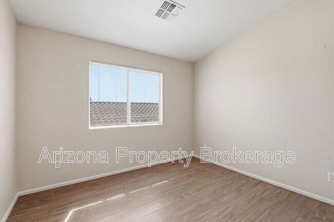 Building Photo - 435 W Corriente Ct