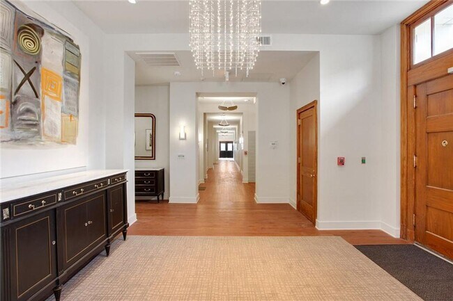 Interior Photo - The Academy Luxury Apartments and Townhomes