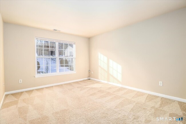 Building Photo - 2004 Eaton Ct