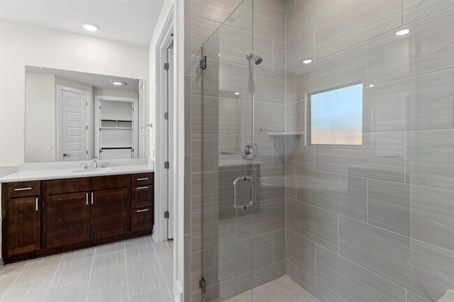 Building Photo - 8901 Chrysler Bend