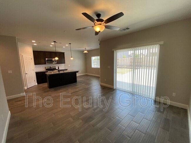 Building Photo - 1129 E Harter Dr