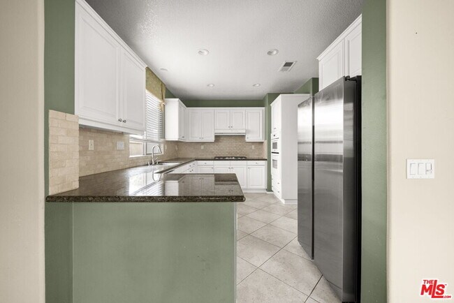 Building Photo - 631 Clearwater Creek Dr