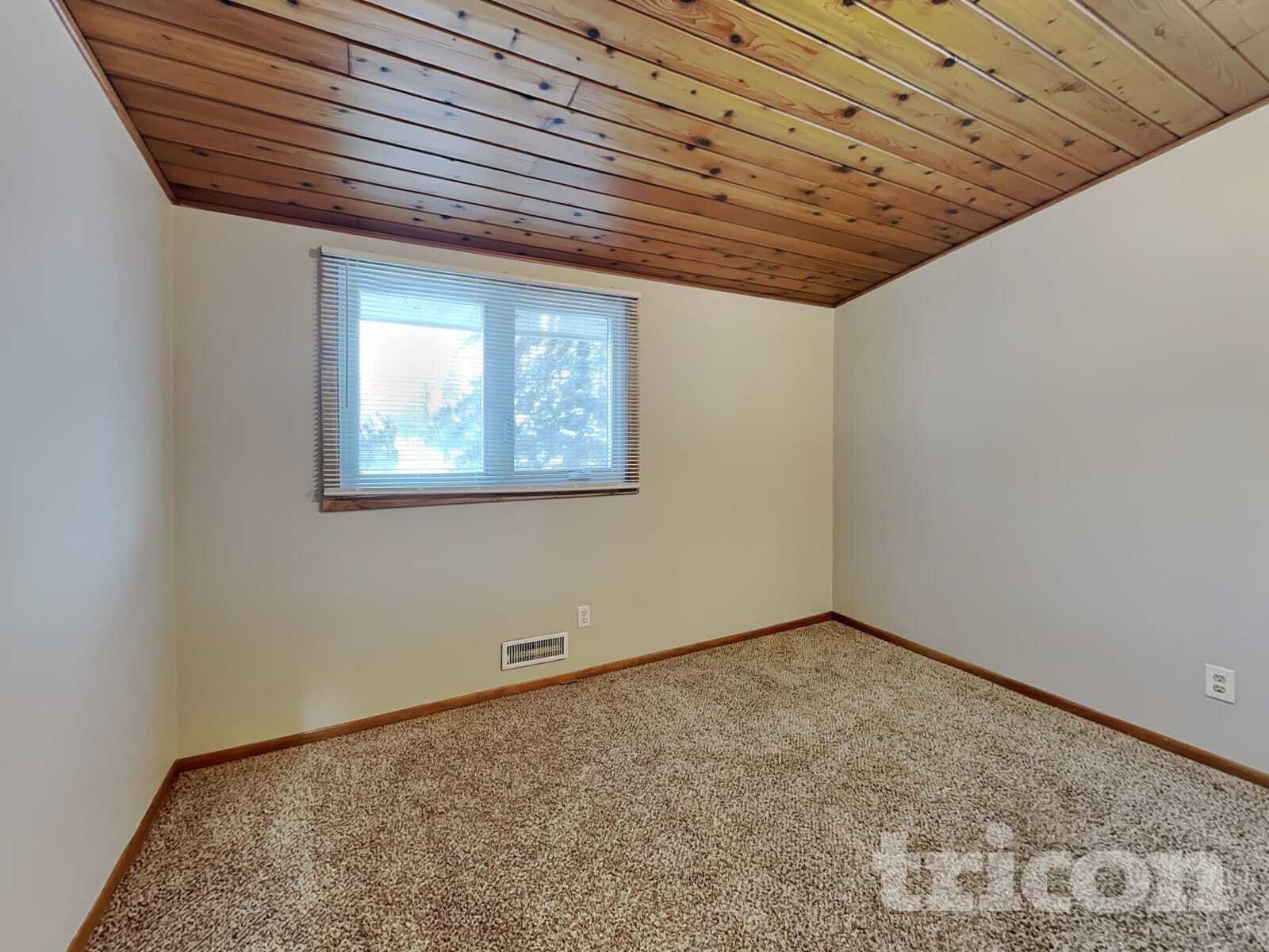 Building Photo - 9241 34th Ave N