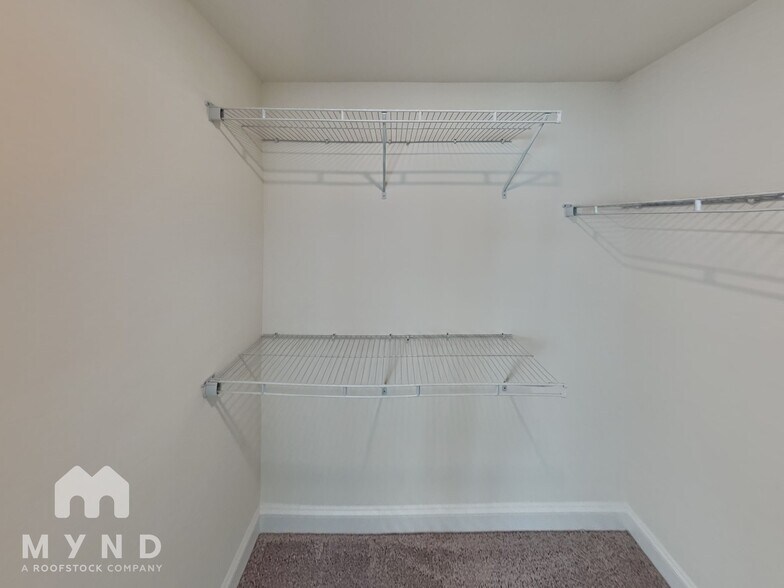Building Photo - 1518 Cedar Tree Dr