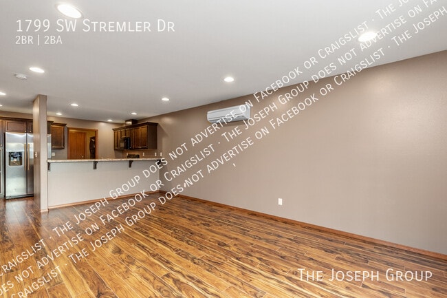 Building Photo - 1799 Stremler Dr