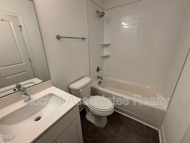 Building Photo - 5710 Parker Pnes Ct