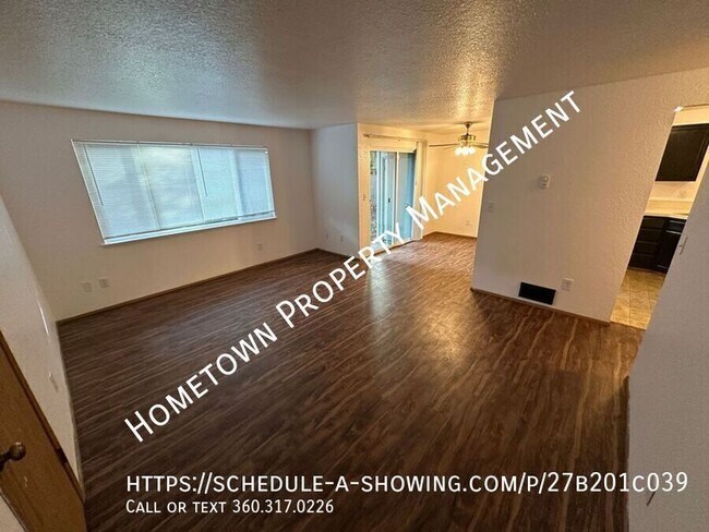 Building Photo - Lower Level 2 BR Apartment with W/S/G  Ava...