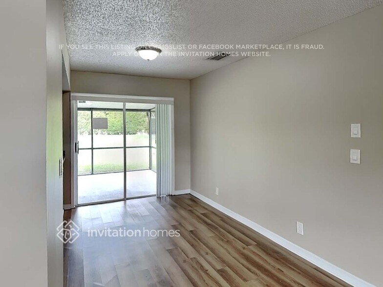 Building Photo - 9323 Southampton Pl