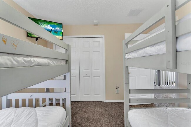 Building Photo - 2736 Lido Key Dr