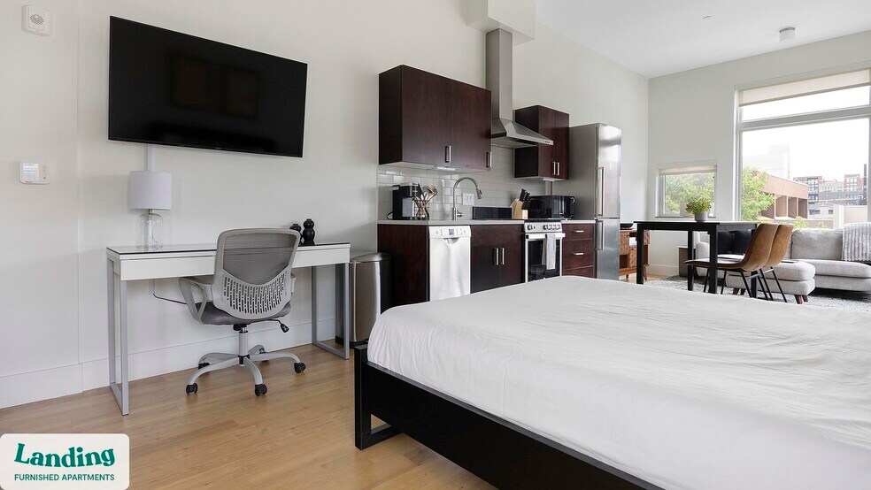 Building Photo - 135 Adams St