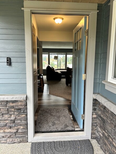 Building Photo - 11605 67th Ave E