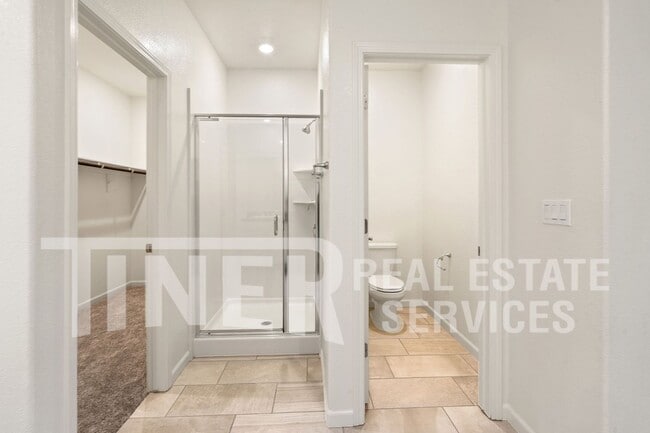 Building Photo - 3719 Edington Dr