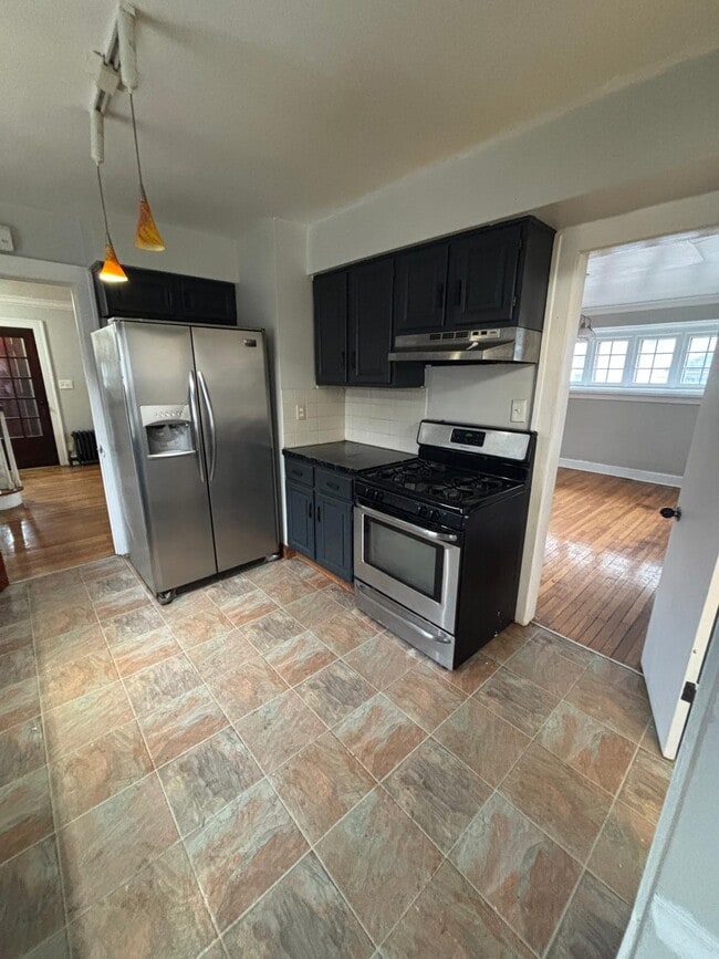 Building Photo - 3808 Kirkwood Rd