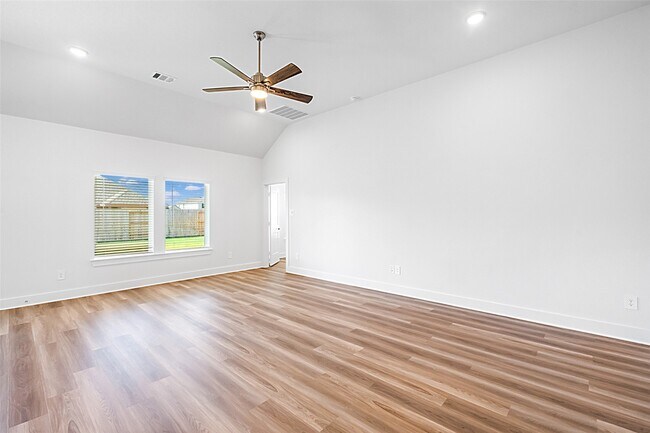 Building Photo - 21315 Mountain Haya Trl