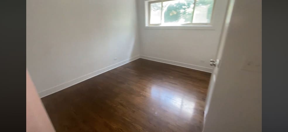 Building Photo - 2536 W Fitch Ave