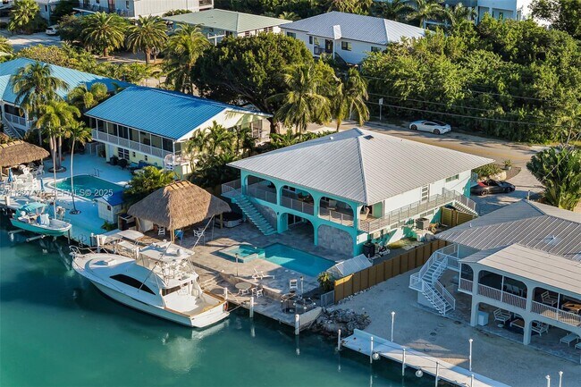 Building Photo - 232 W Seaview Dr