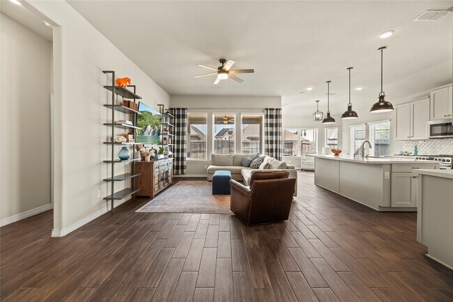 Building Photo - 9019 Stanley Oak Dr