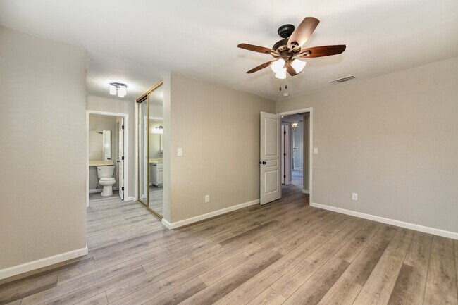 Master Bedroom - 6933 Trovita Way