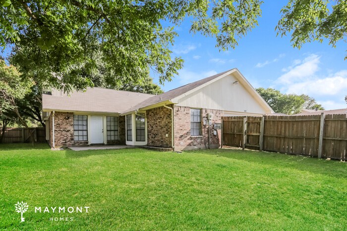 Building Photo - 510 Redwood Dr