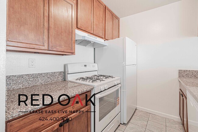 Building Photo - 5624 Fair Ave