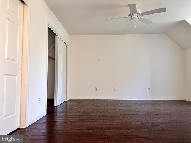 Building Photo - 8 Wellfleet Ln