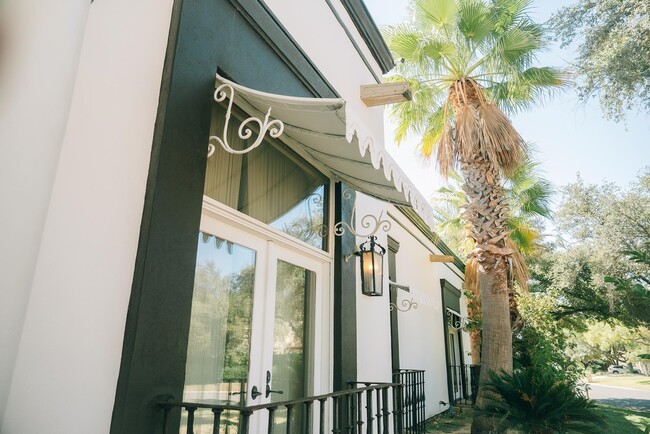 Building Photo - 415 Merlin Rd