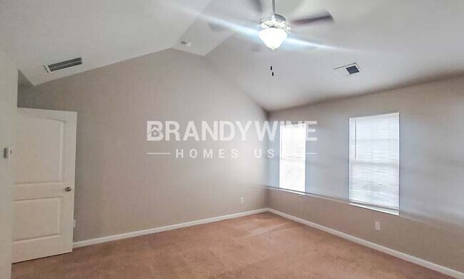 Building Photo - 1930 Old Dogwood