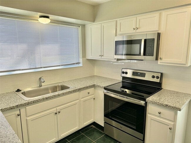 Building Photo - 9911 Landry Blvd