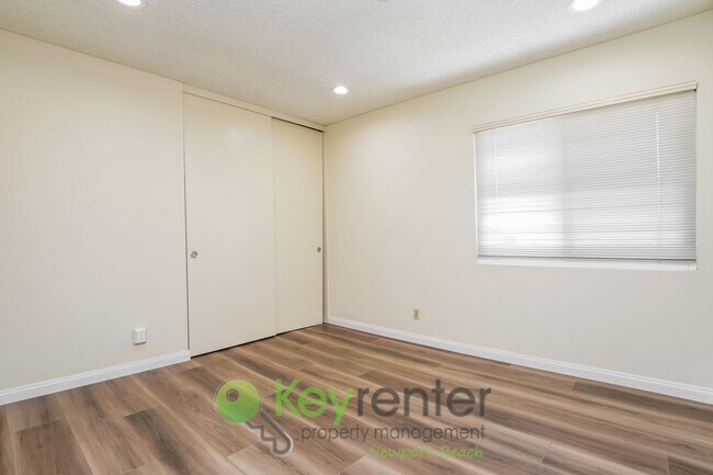 Building Photo - Fountain Valley Family Oasis