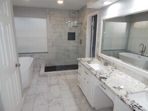 Building Photo - 22430 S Rebecca Burwell Ln