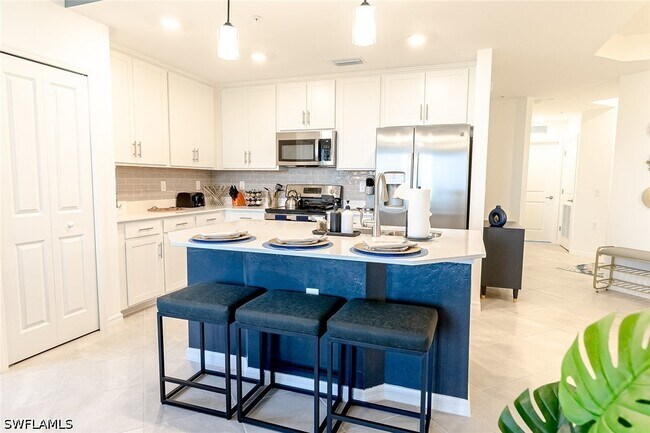 Building Photo - 5749 Double Eagle Cir