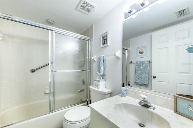 Building Photo - 220 Coldeway Dr