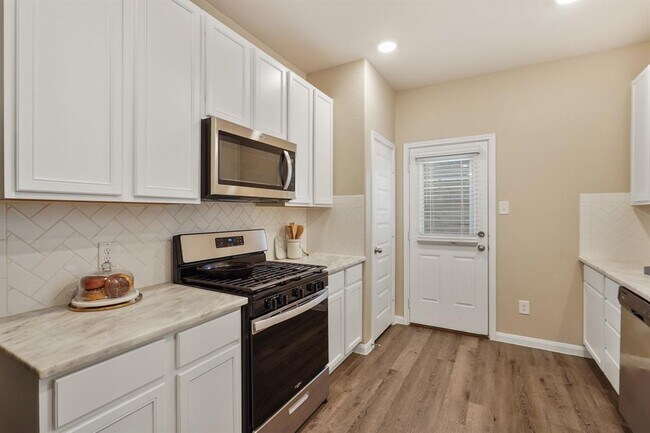 Building Photo - 24603 Porta Borsari Dr