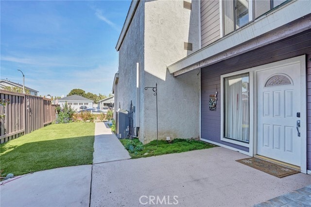 Building Photo - 1409 Lakeside Ln
