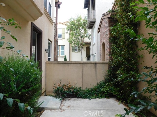 Building Photo - 147 Tall Oak