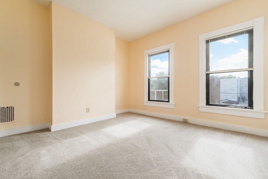 Building Photo - 277 S Champion Ave