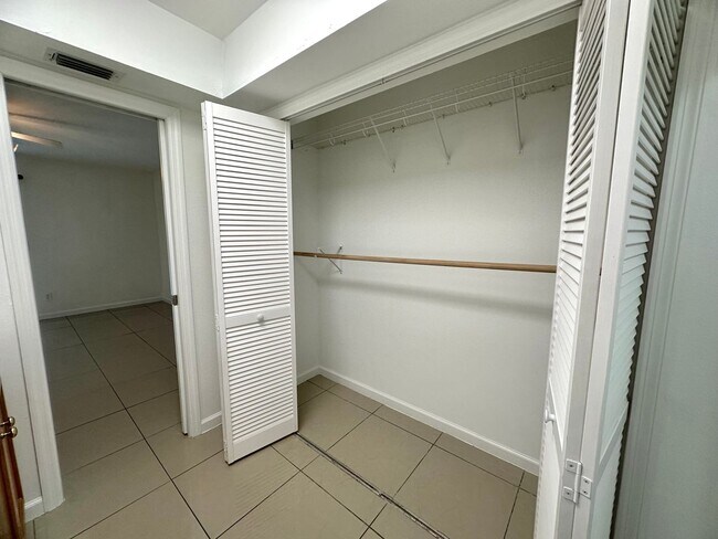 Building Photo - Charming 3 Bed, 2 Bath Pool Home in SE Cap...