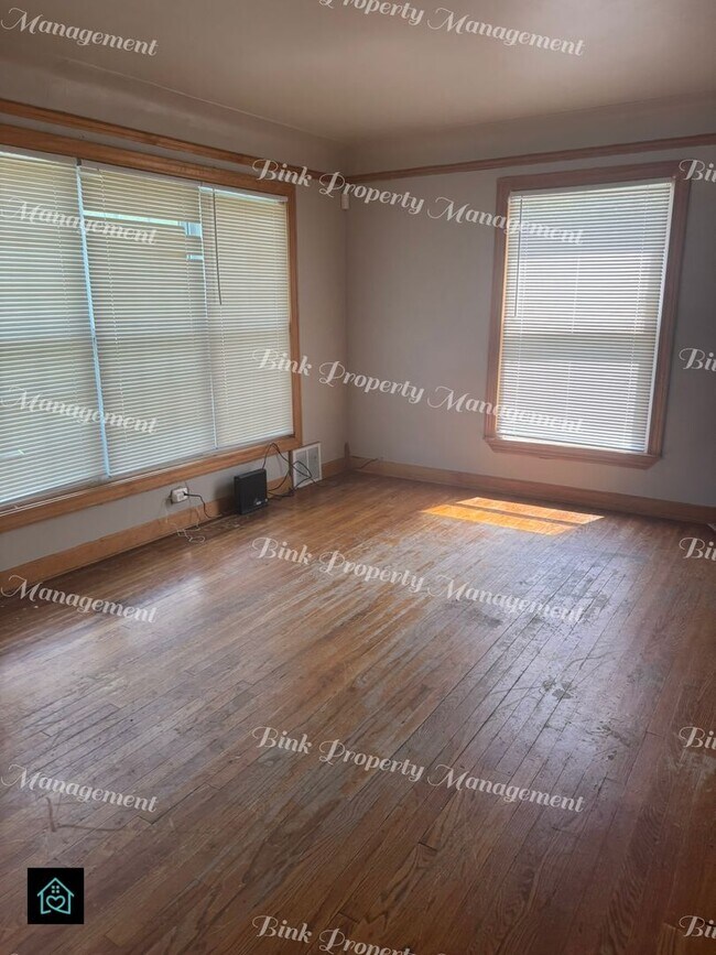 Building Photo - 2313 Copeman Blvd
