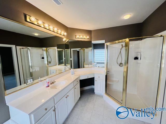 Building Photo - 105 Gramercy Cir