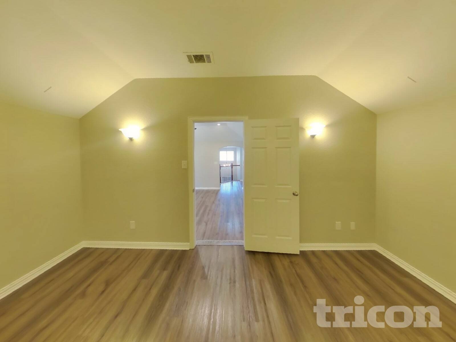 Building Photo - 114 Cole St