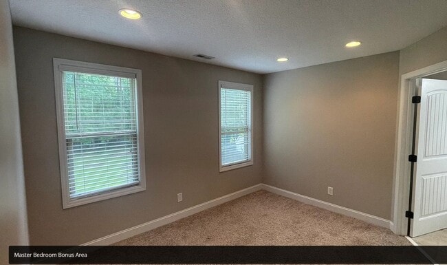 Building Photo - 113 Forest Ridge Trail