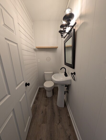 Building Photo - 16 Appleton St