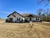 Building Photo - For Rent - Highly Desirable Summerfield, D...