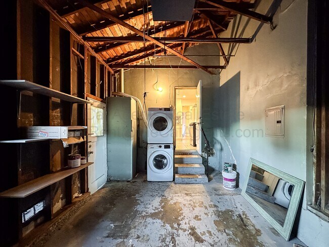 Building Photo - 2229 88th Ave