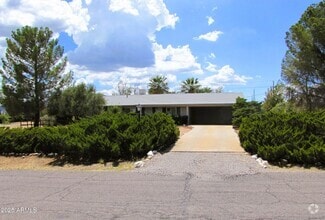 Building Photo - 1516 Hummingbird Ln